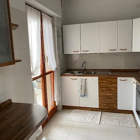 Lella's Апартаменты *